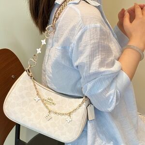 NWT Authentic coach Signature Teri Shoulder Bag With Floral Extended Chain